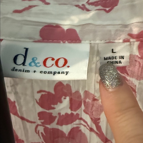Denim & Company Floral Pink and White Button Down Shirt - Picture 2 of 3